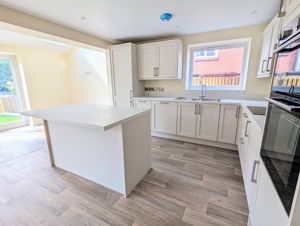 Photo 27- click for photo gallery